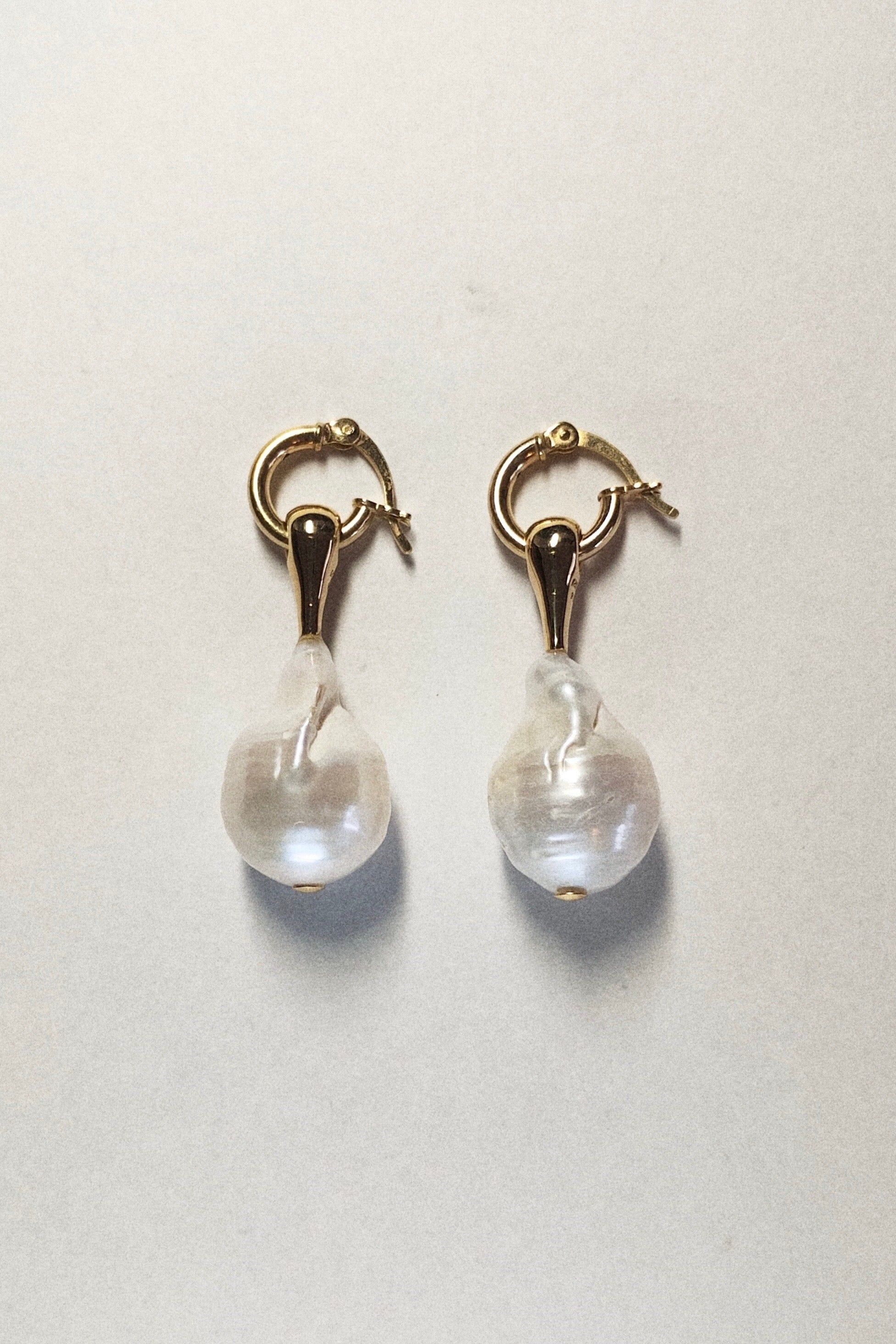 Billow pearl pierce GD