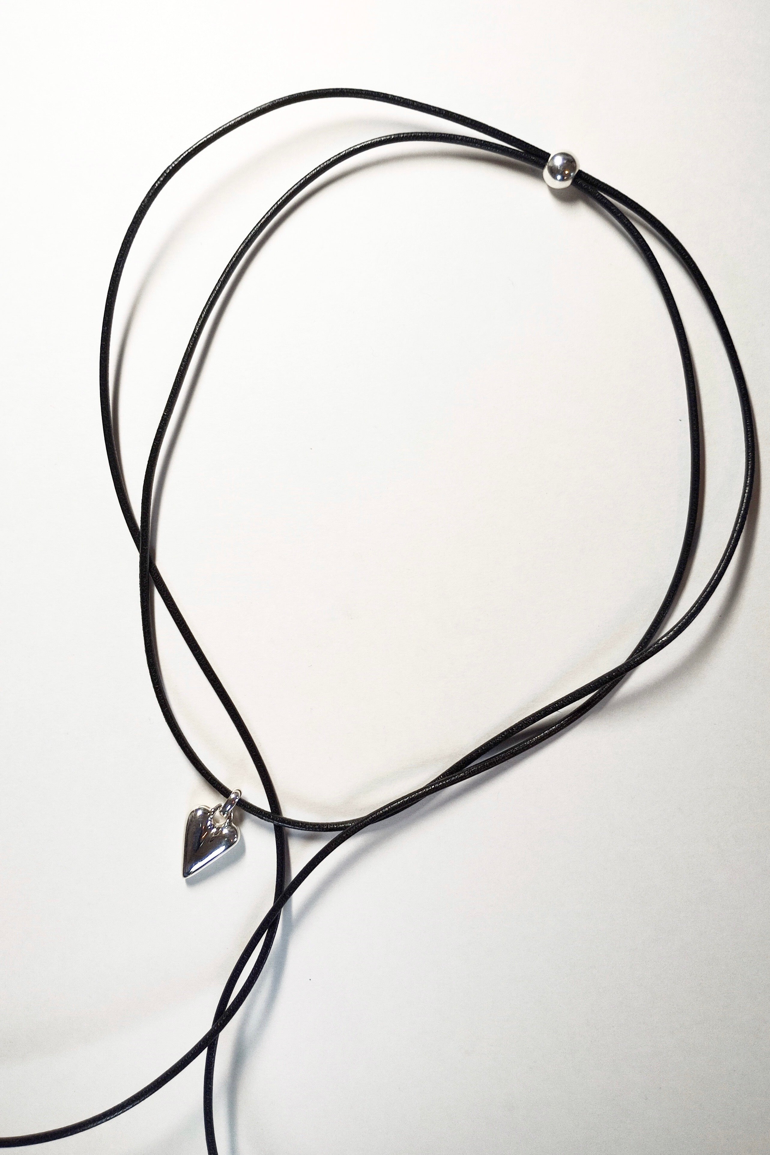 R.heart choker