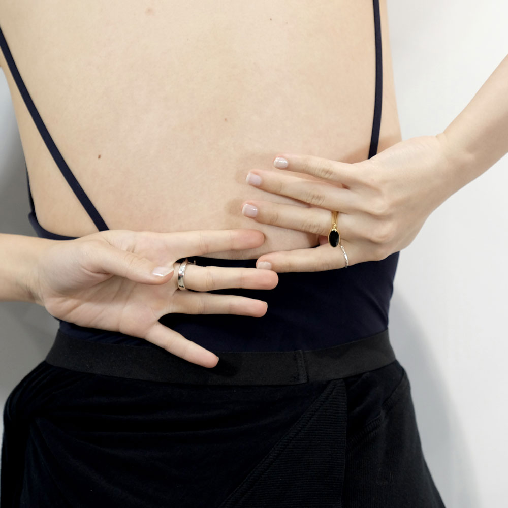 square at stone ring / onyx