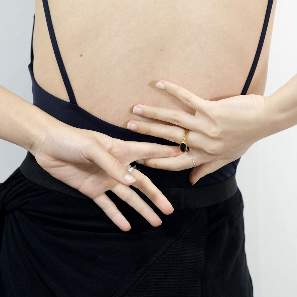 square at stone ring / onyx