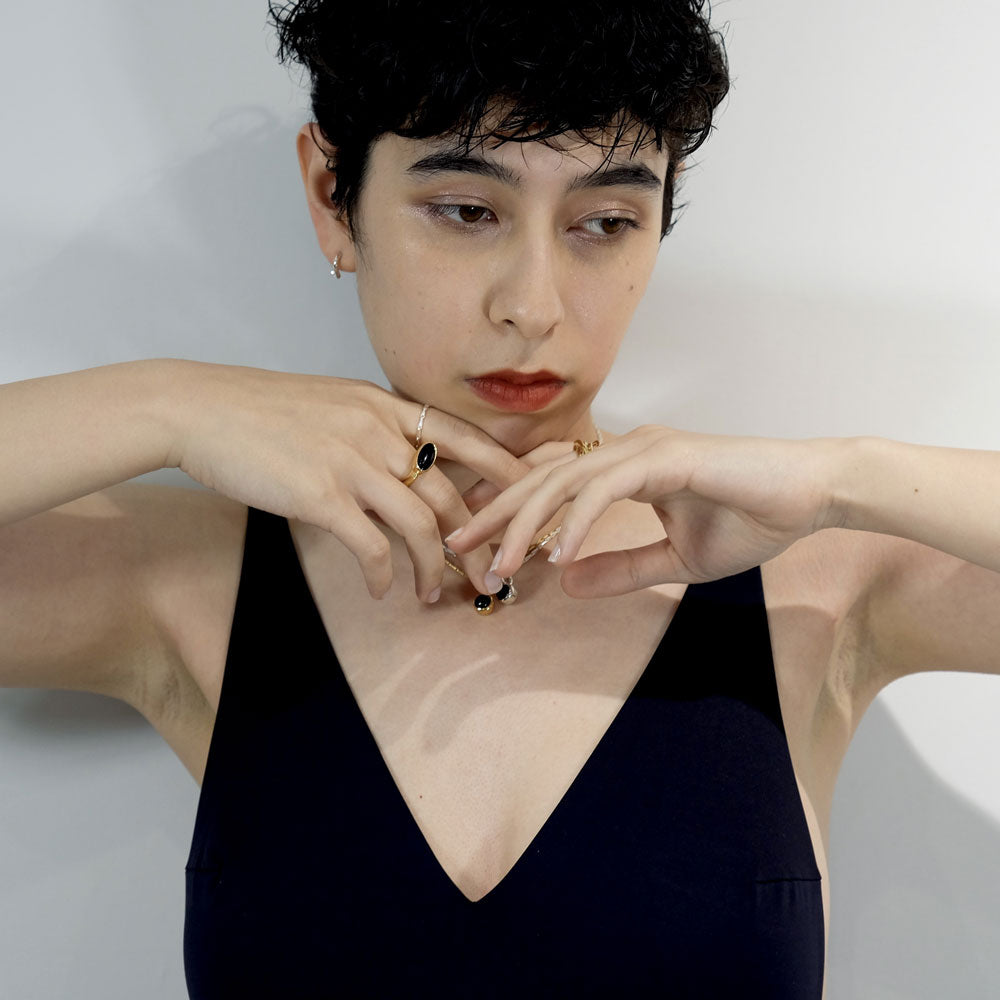square at stone ring / onyx