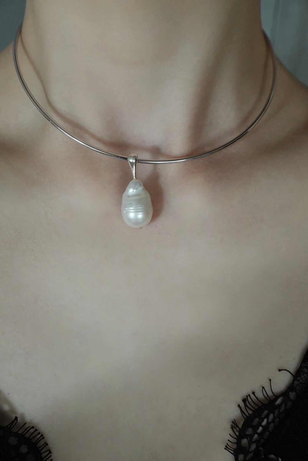 Pearl silver choker