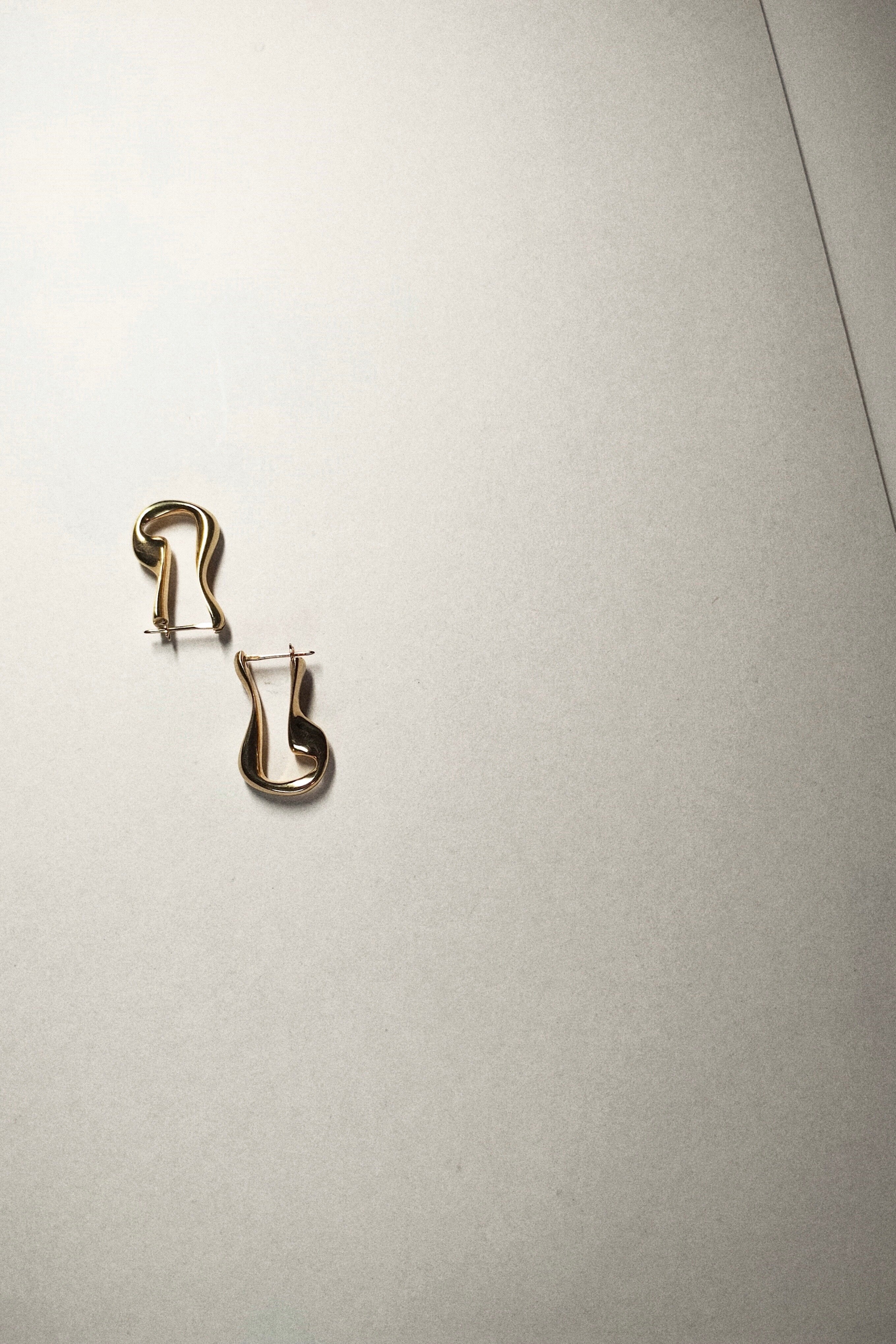 Billow pierce GD