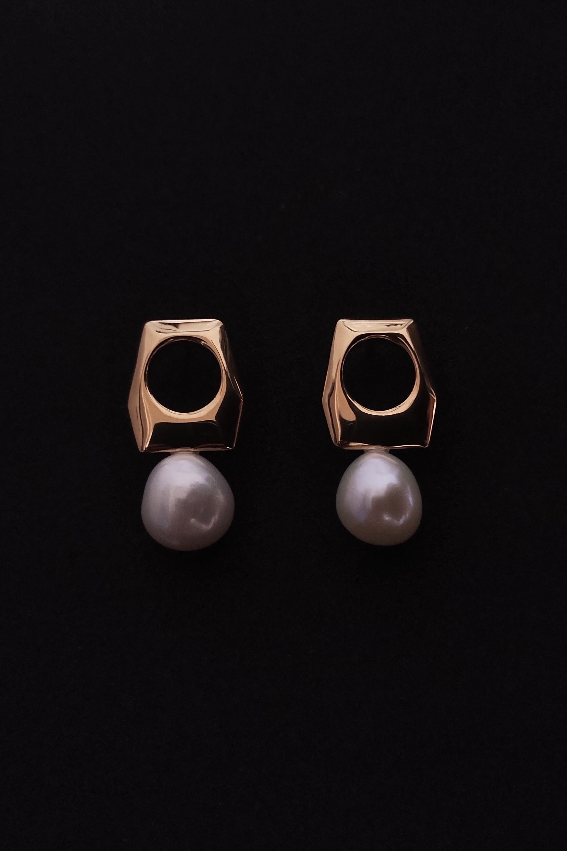 H pearl pierce GD