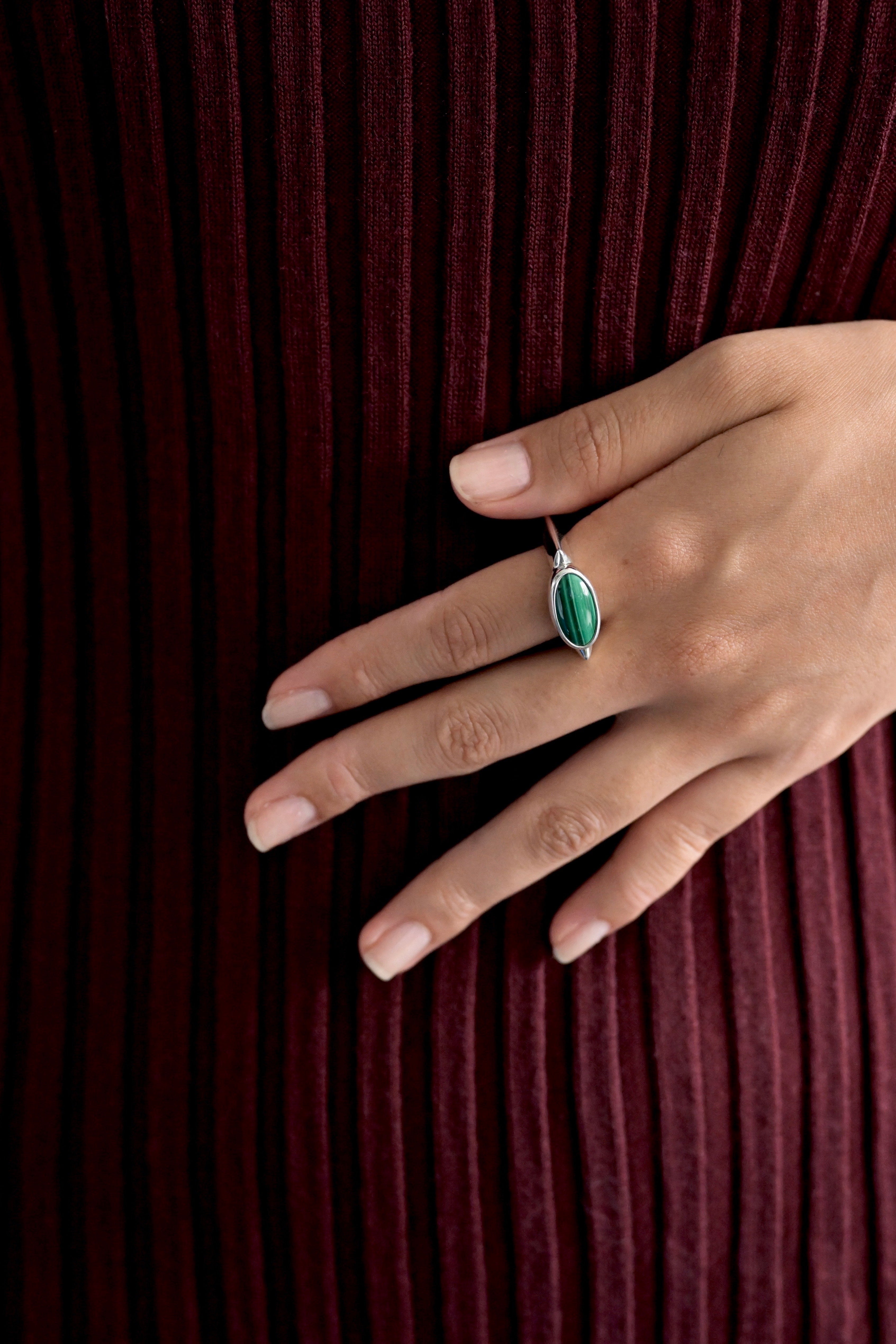 square at stone ring : malachite